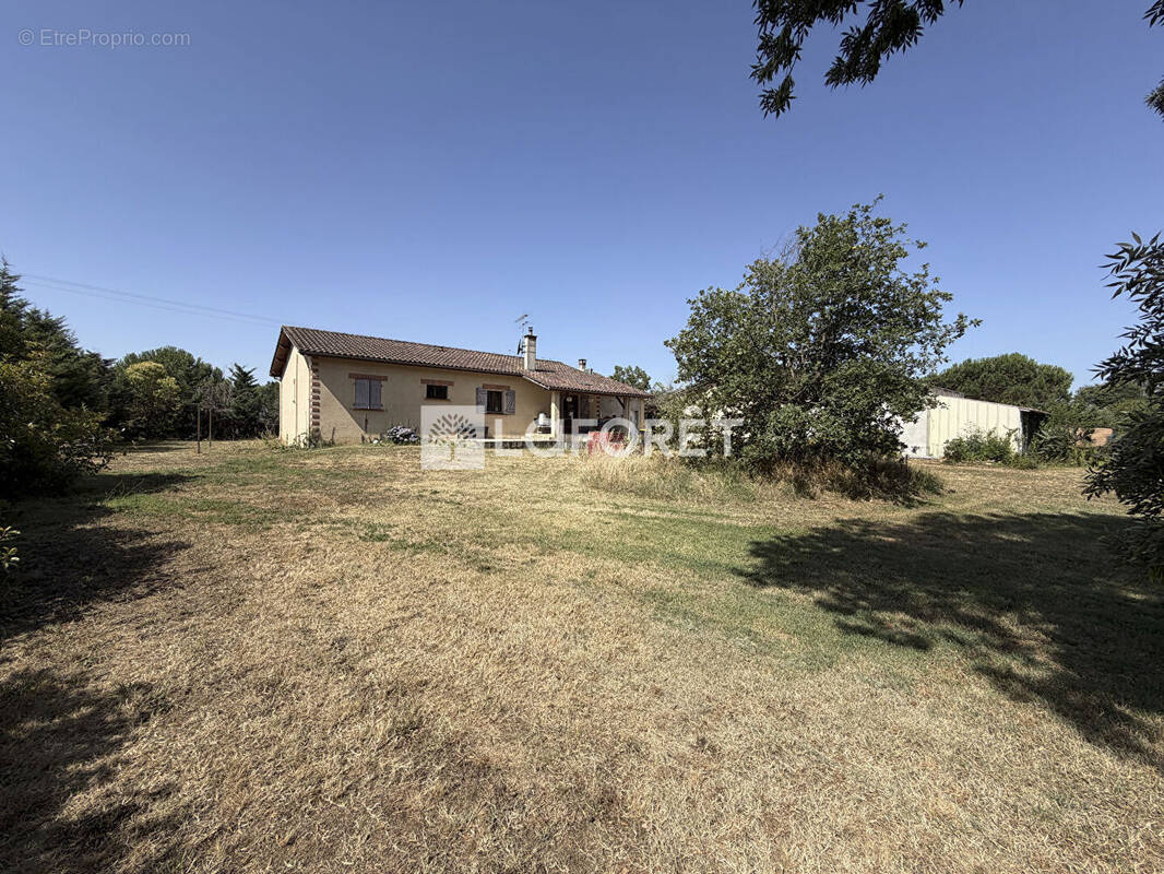 Maison à LABASTIDE-SAINT-PIERRE
