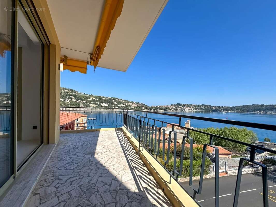 Appartement à VILLEFRANCHE-SUR-MER