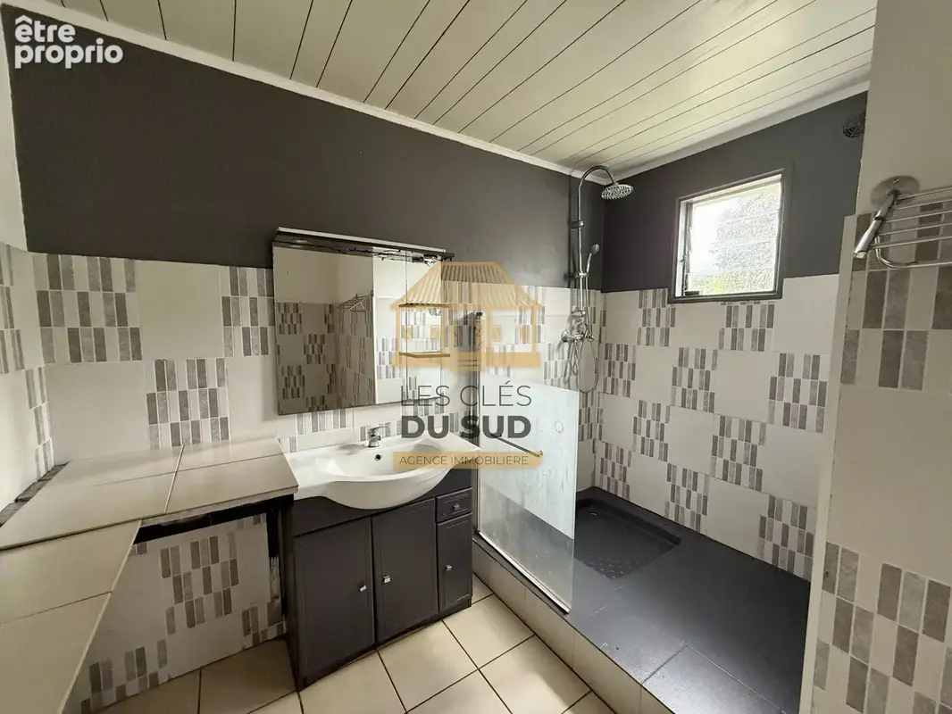 A vendre- maison de type t3 de 61,90m2 environ - saint-joseph - 165 000 € - photo 2