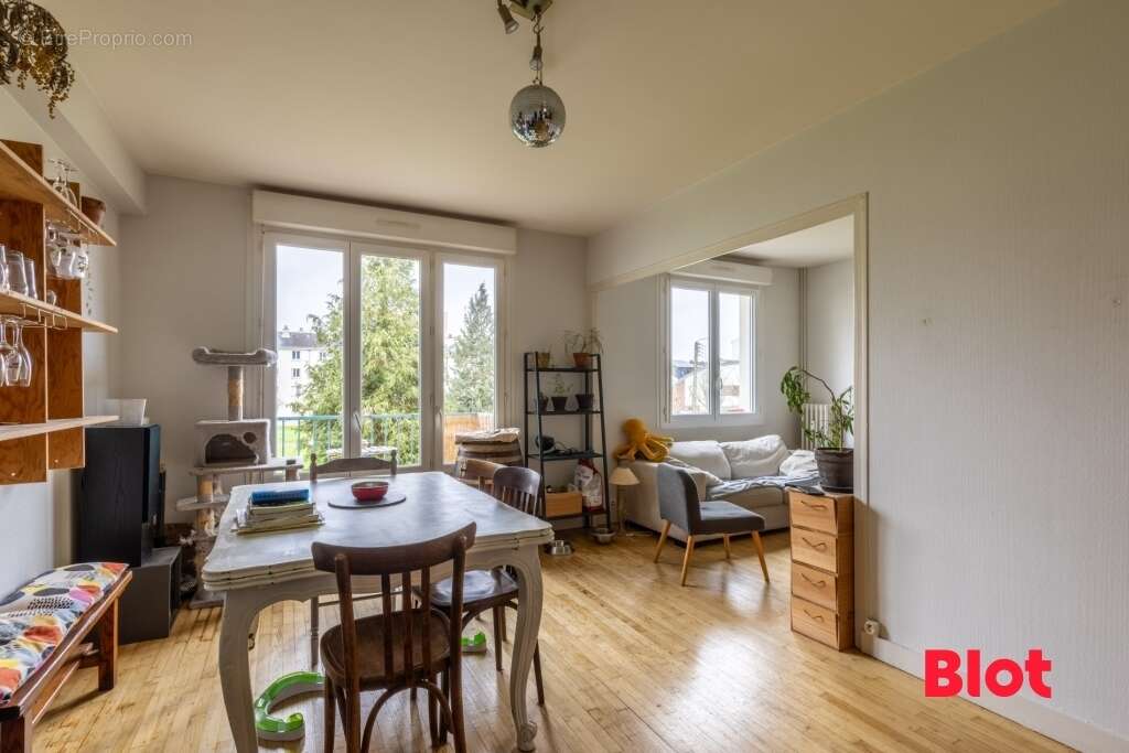 Appartement 68 m² à Rennes  - photo 2