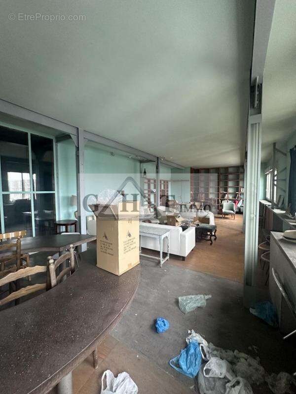 Commerce à IVRY-SUR-SEINE