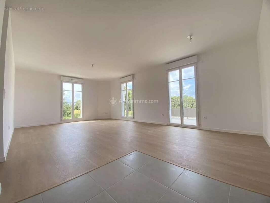 Appartement à SERRIS