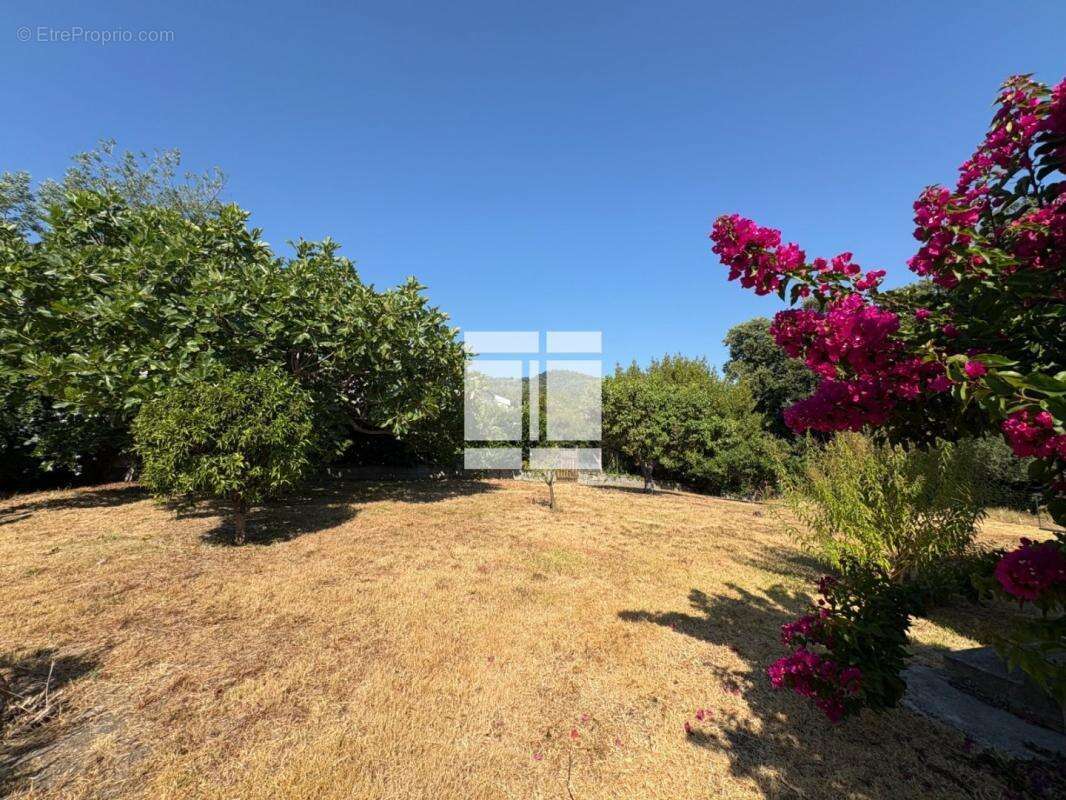 Maison de 152m2 avec un terrain de 2905m2 - photo 20