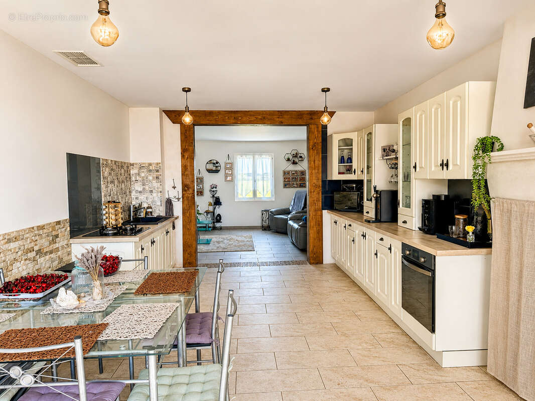 Photo 2 - Maison à TAILLECAVAT