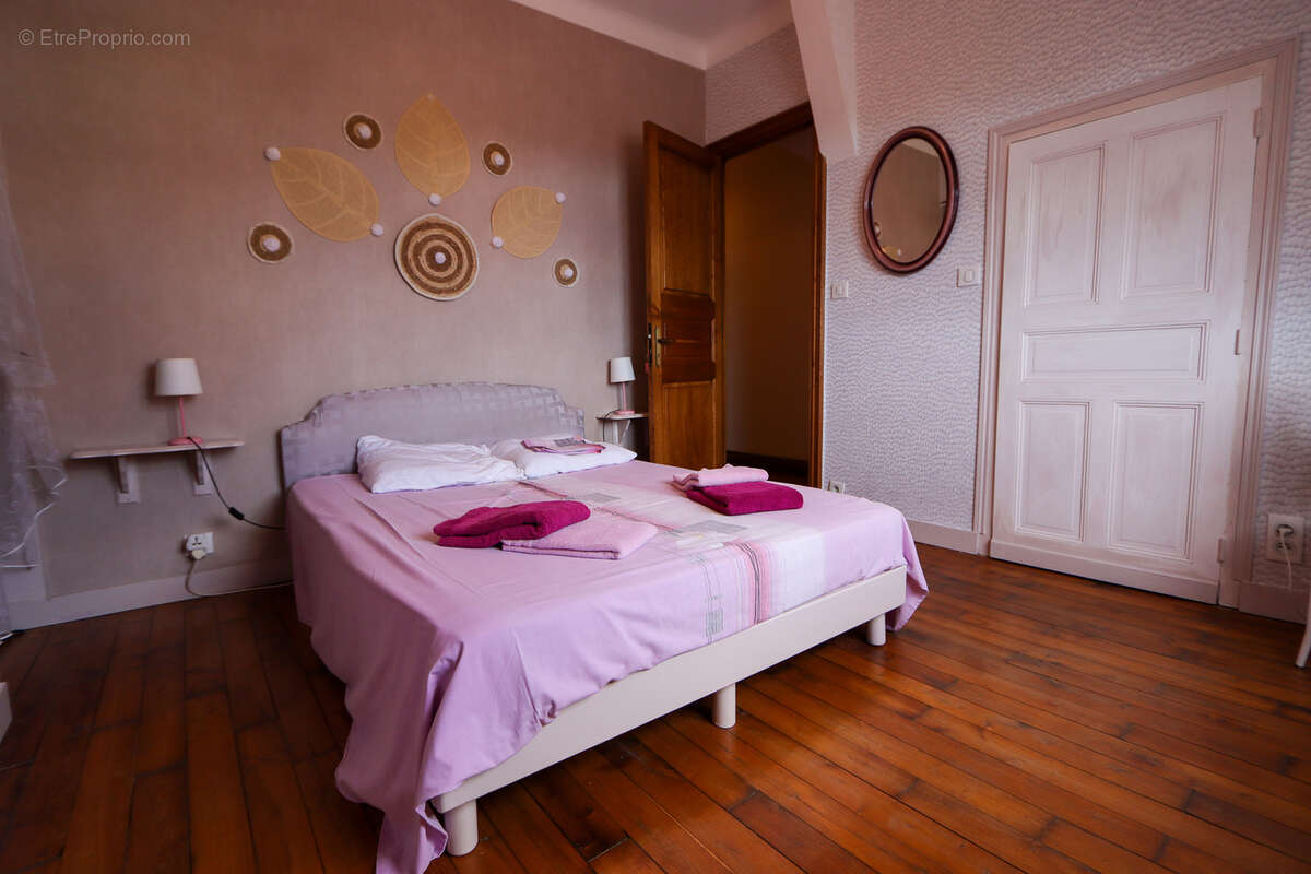 Maison à SAINT-VINCENT-DE-COSSE