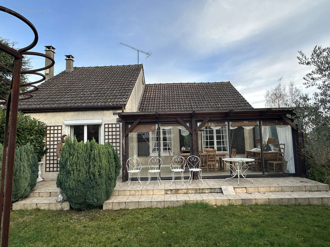 Maison à LE MEE-SUR-SEINE