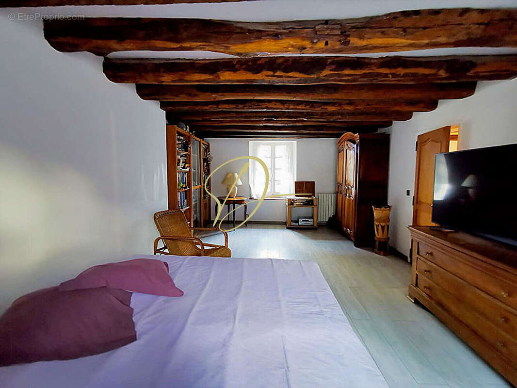 Maison à EPERNON