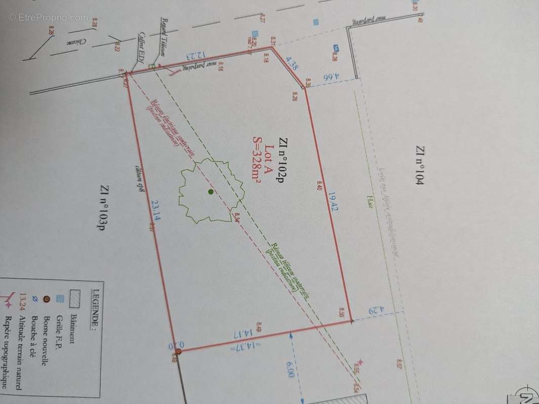 Terrain à SAINT-PHILBERT-DE-GRAND-LIEU