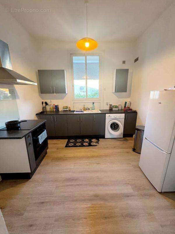 Appartement Istres 2 pièce(s) Avec Terrasse et Beau JARDIN - photo 6