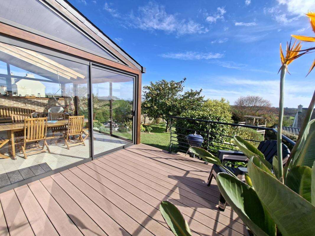 Plouézoch – Dourduff-en-Mer – Maison 137 m² avec vue dégagée, proche mer - photo 4
