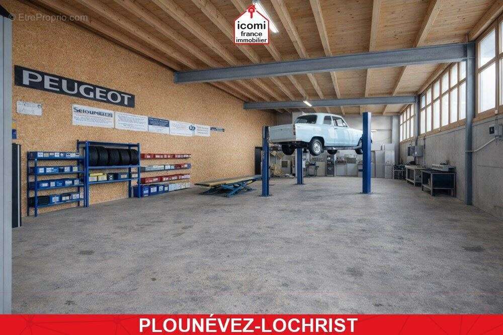 Finistere - plounévez-lochrist (29430) -  vendre - local de 370 m2 avec bureau et espace de vente  - emplacement stratégique - p - photo 3