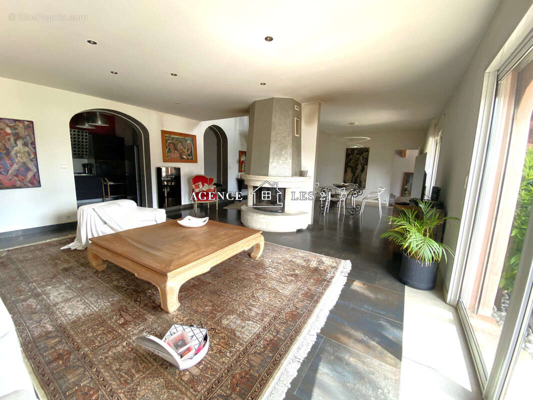 Maison à MARSEILLE-12E