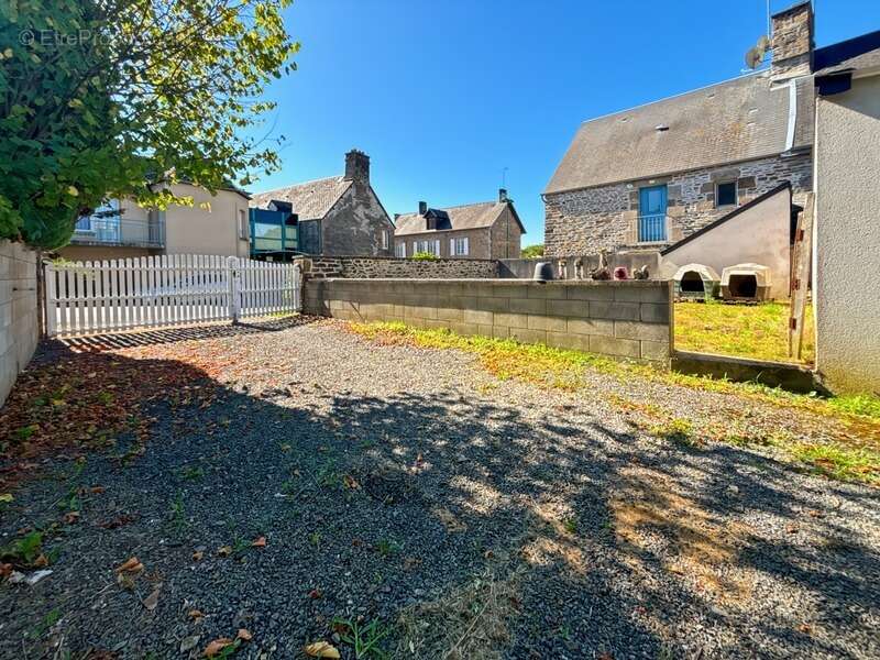  Ensemble immobilier– Commune de Cuves - photo 16