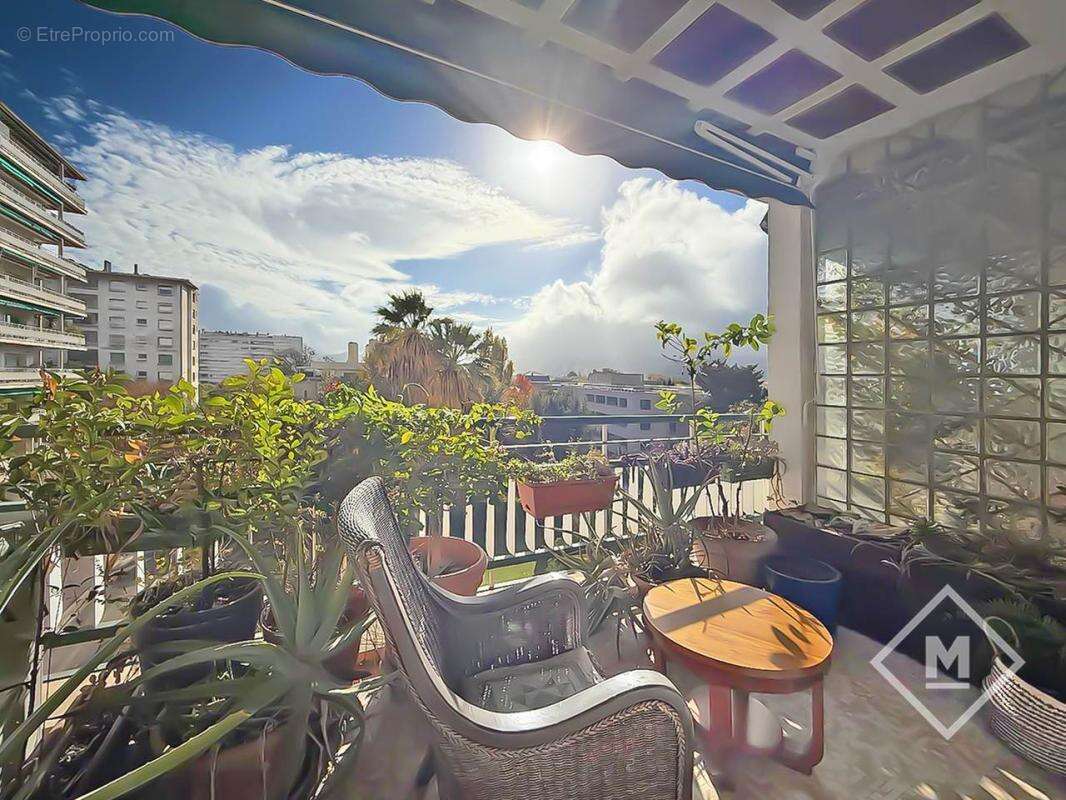 Appartement à MARSEILLE-8E