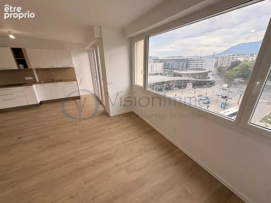 T4 - Annecy centre - Dernier étage rénové avec Rooftop 100m2 - RARE - photo 17