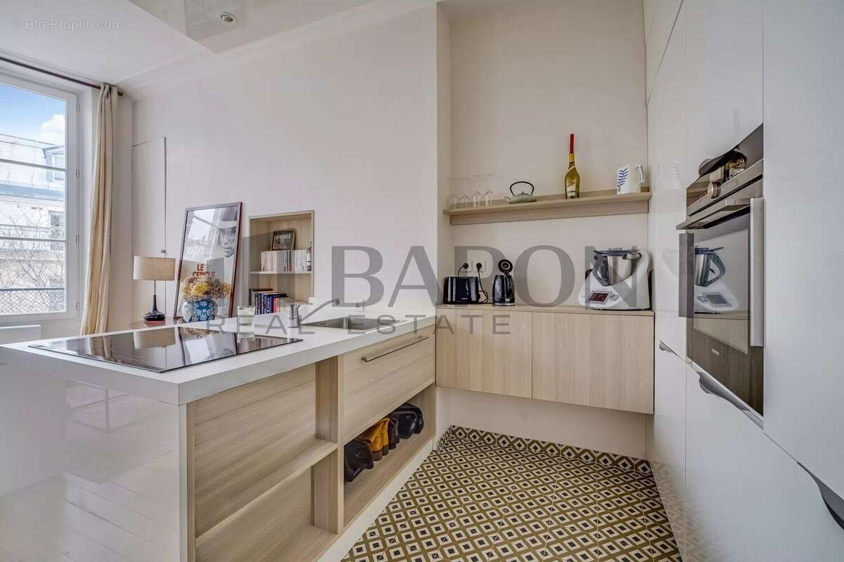 Appartement à PARIS-2E