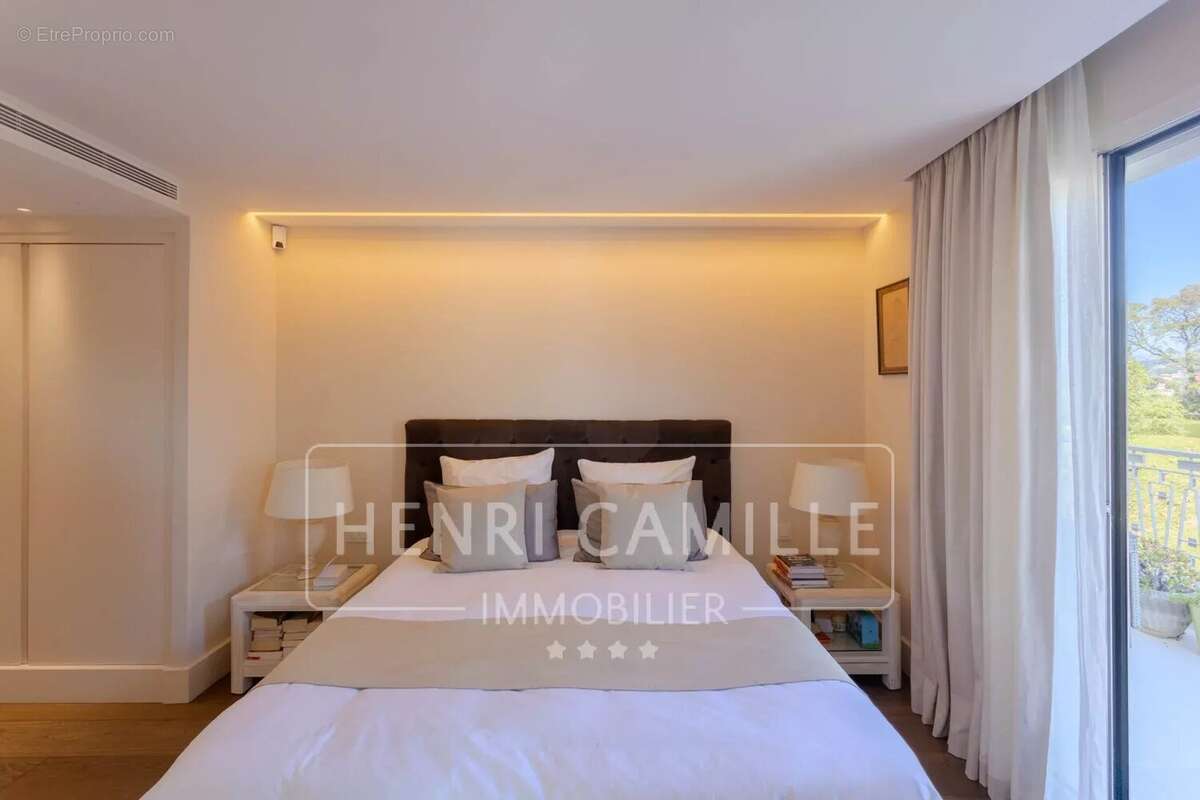 Appartement à LE CANNET