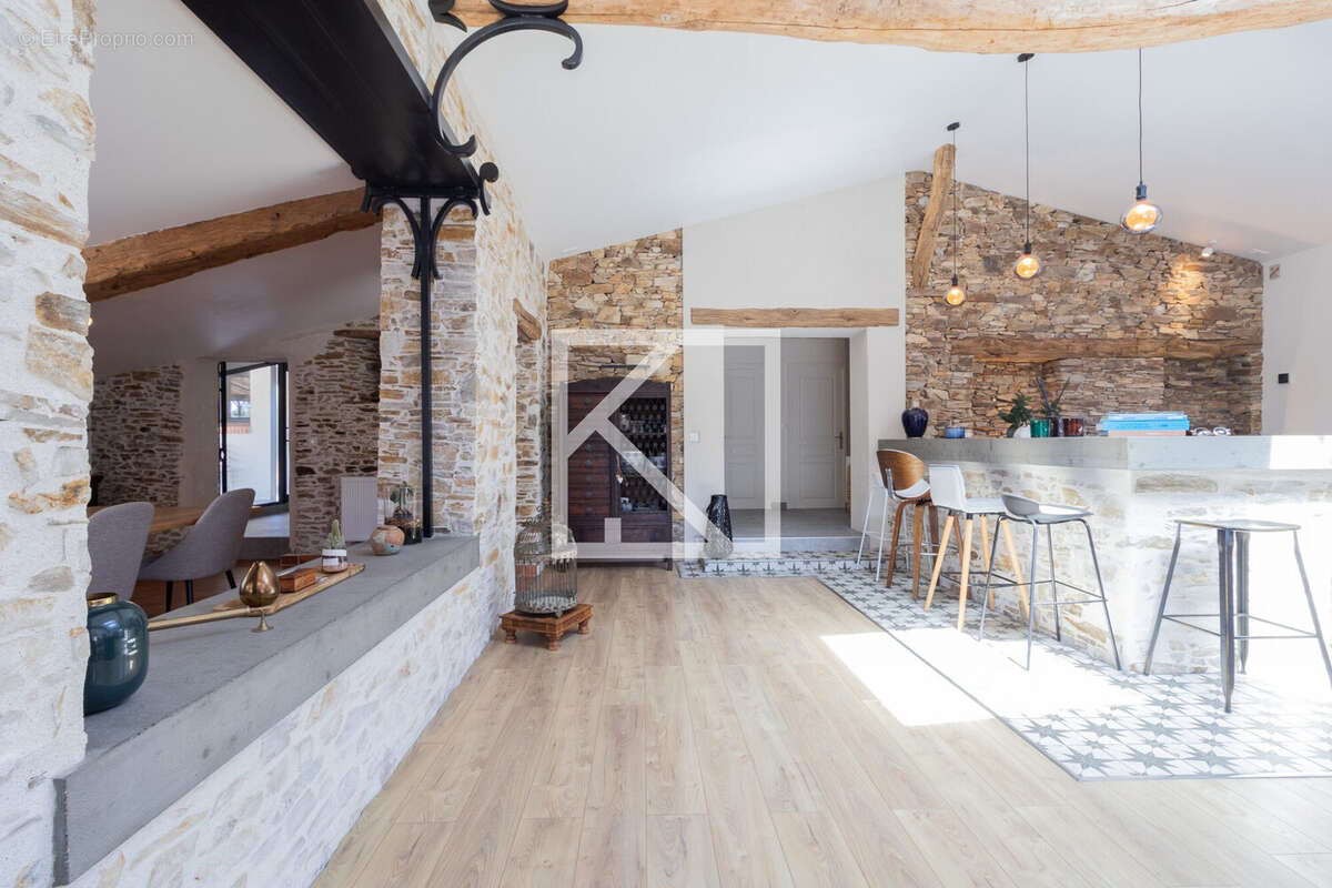 Maison 292 m² à Barbechat  - photo 7