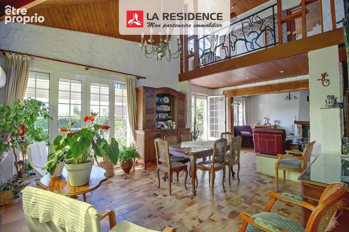 Maison 8 pièces 237 m² à vendre à Oissel (76350) - photo 2