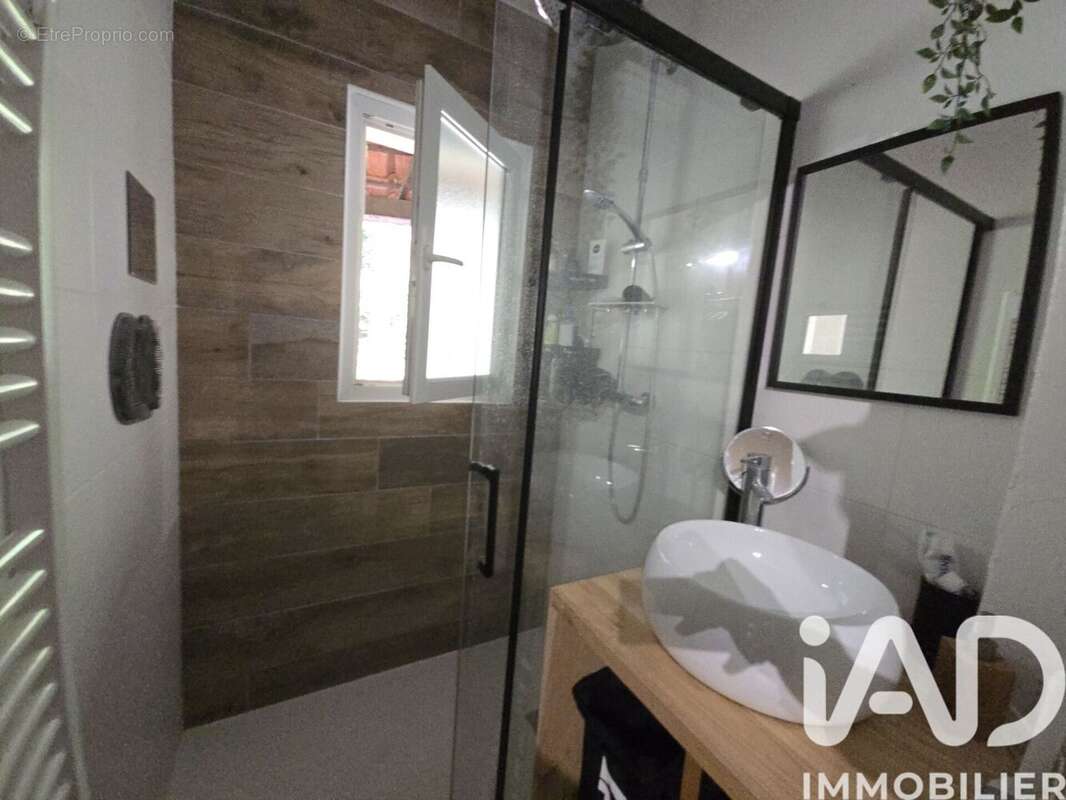 Photo 7 - Maison à LE REVEST-LES-EAUX