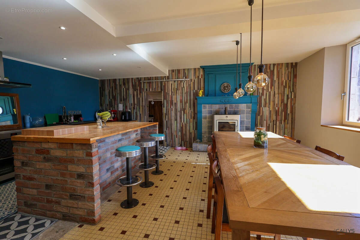 Appartement à SAINT-MARTIAL-SUR-NE