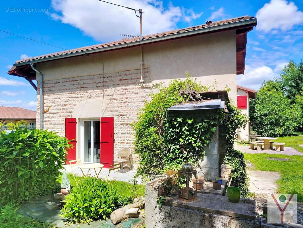 Maison à CONDEISSIAT