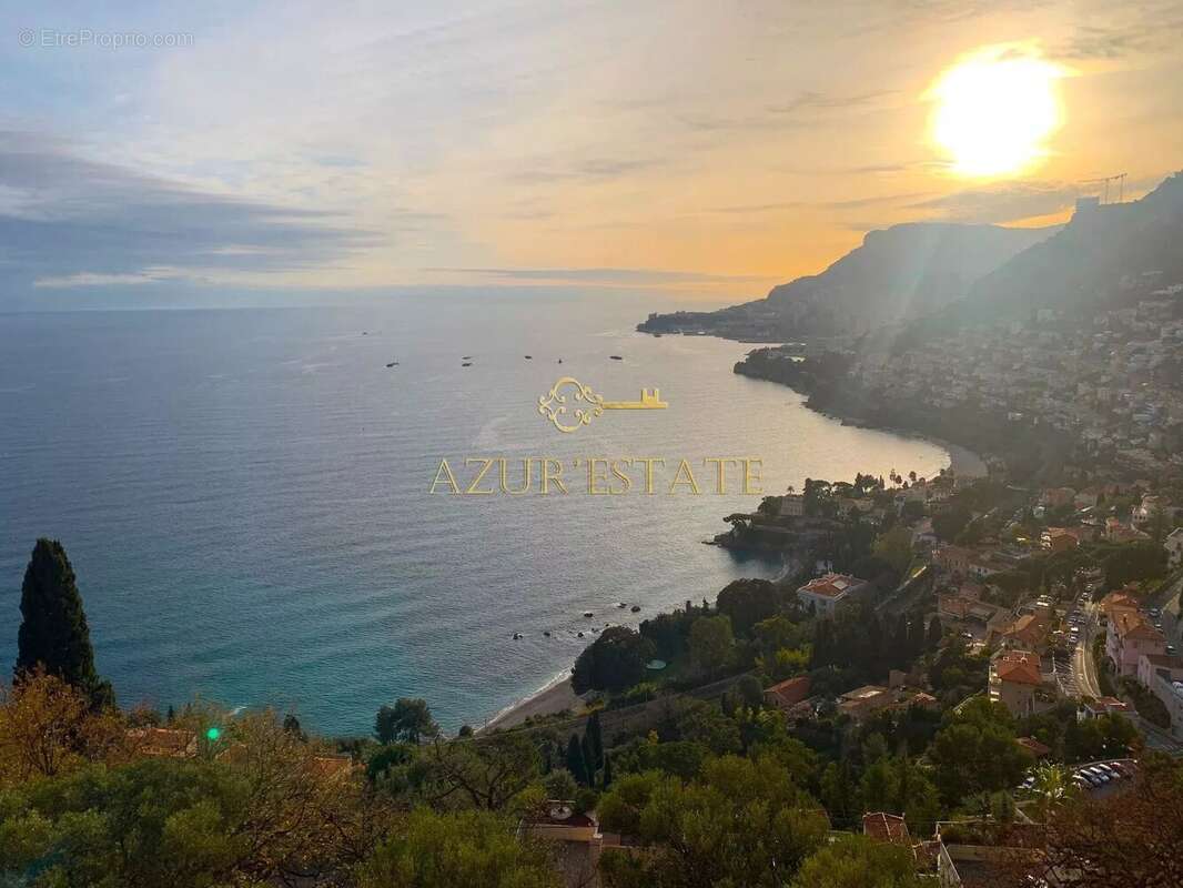 Appartement à ROQUEBRUNE-CAP-MARTIN