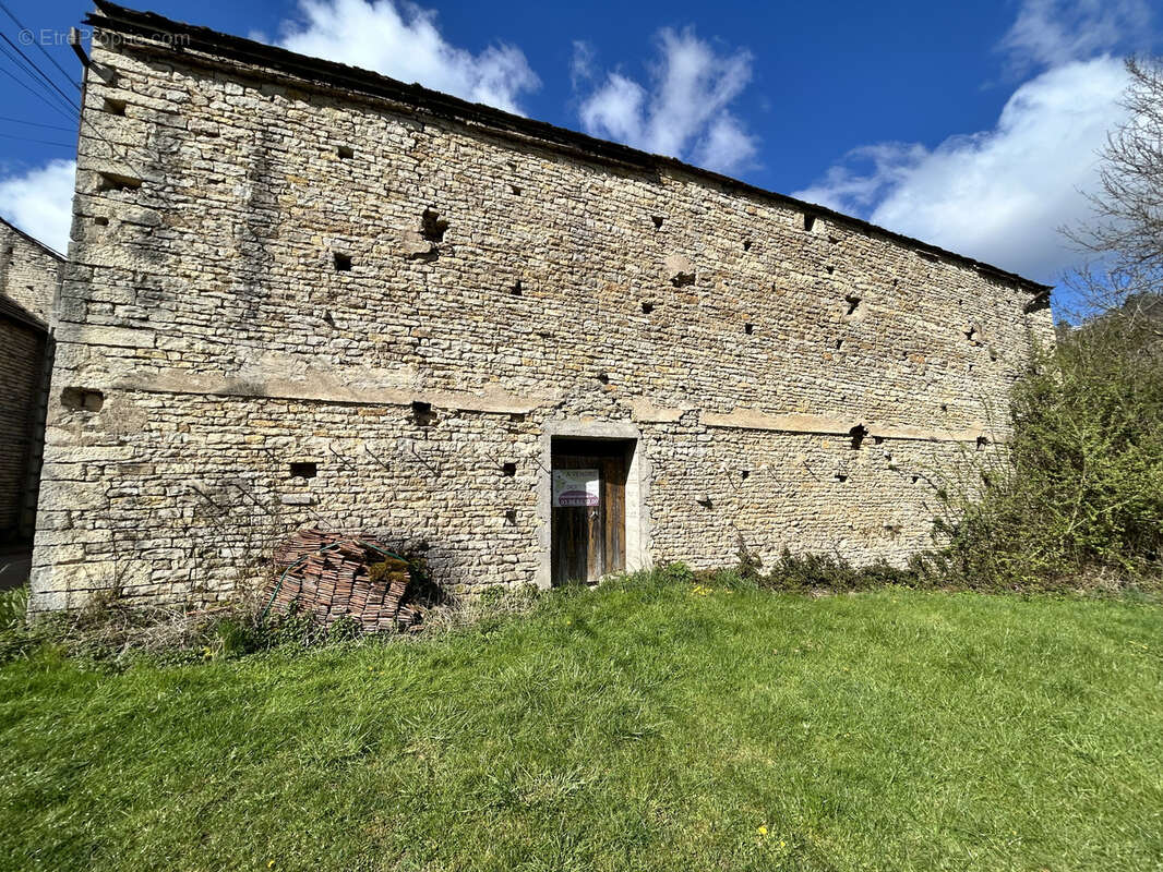 Maison à QUINCY-LE-VICOMTE