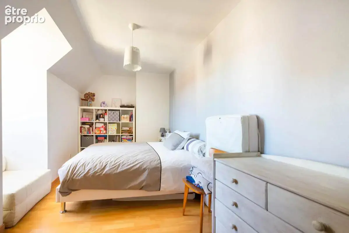 Maison de 7 pièces de 140 m² à Ronquerolles - photo 12