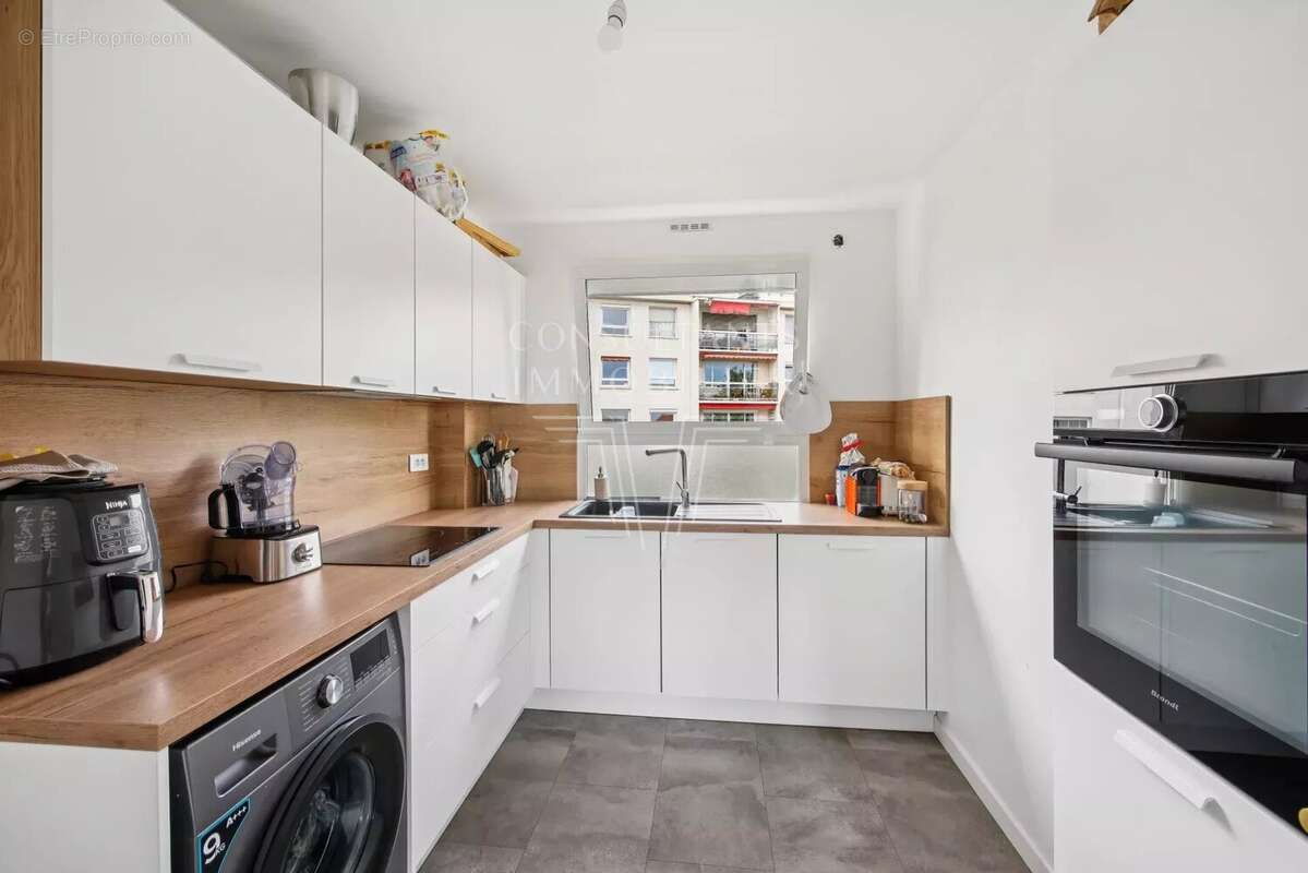 Appartement à SURESNES