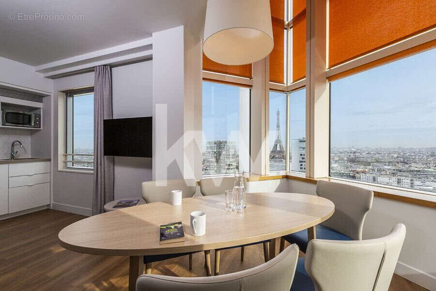 Appartement à PARIS-15E