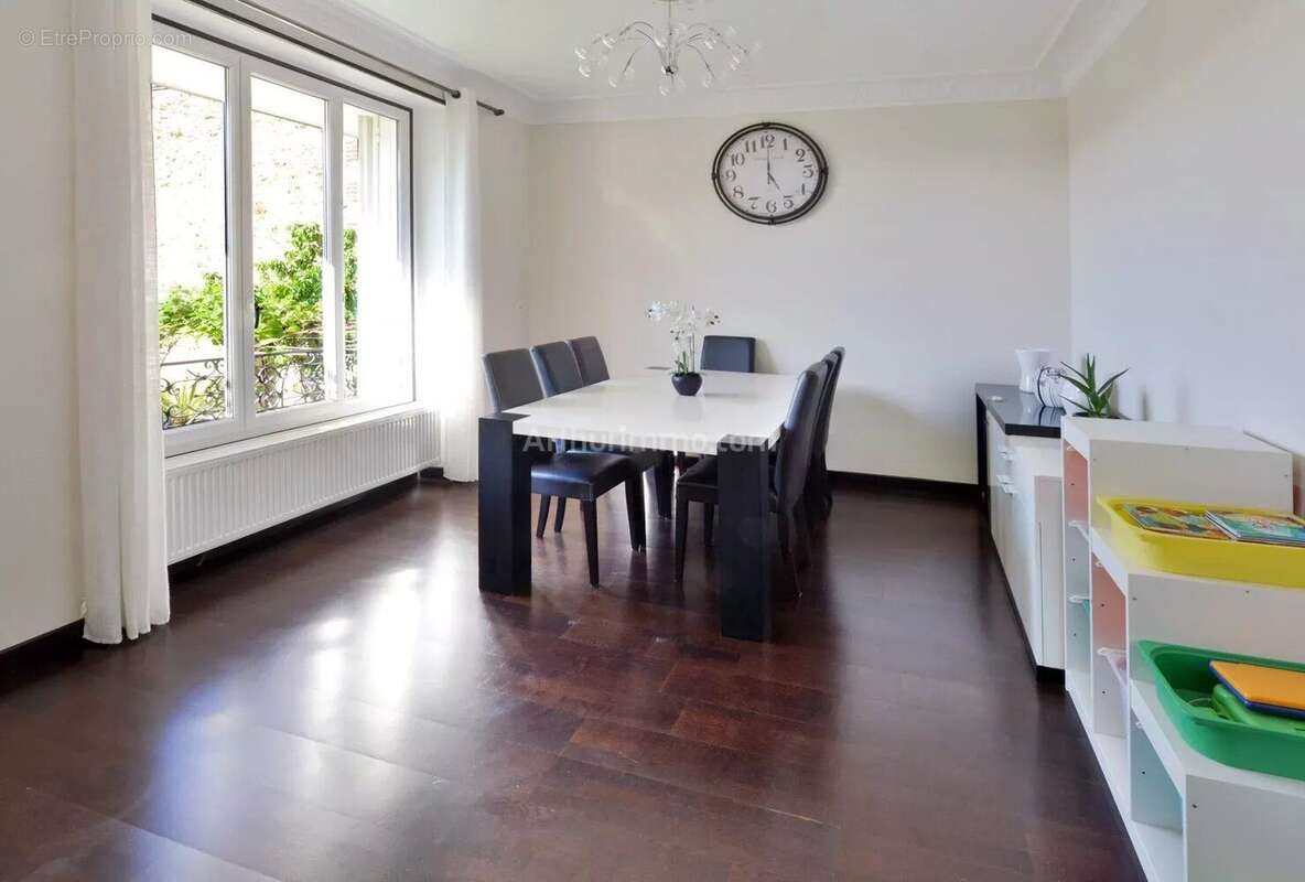 Maison à VILLENEUVE-SAINT-GEORGES