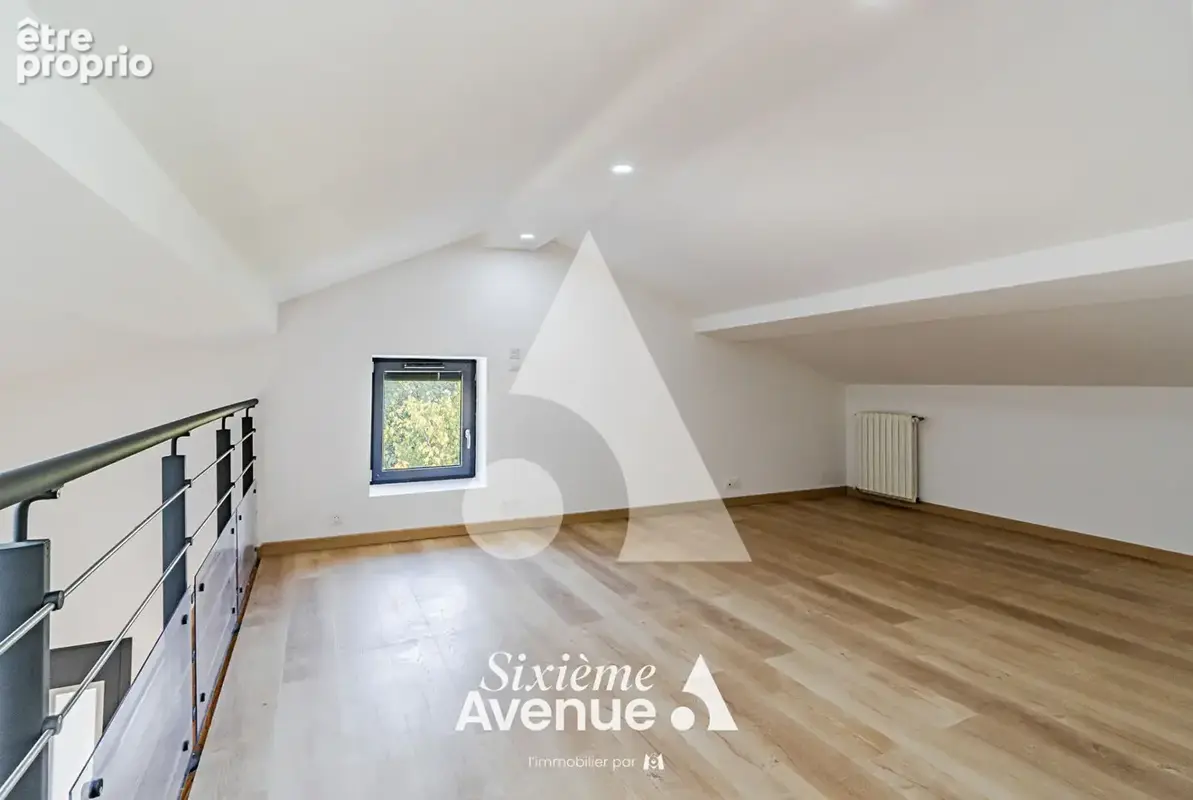 Maison rénovée - Cour - Lumineux - Etat général soigné - photo 4
