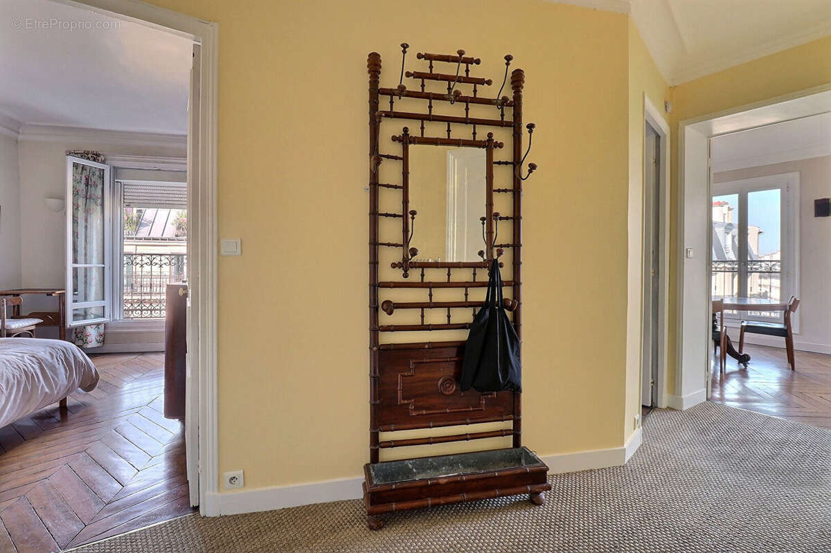 Appartement à PARIS-10E