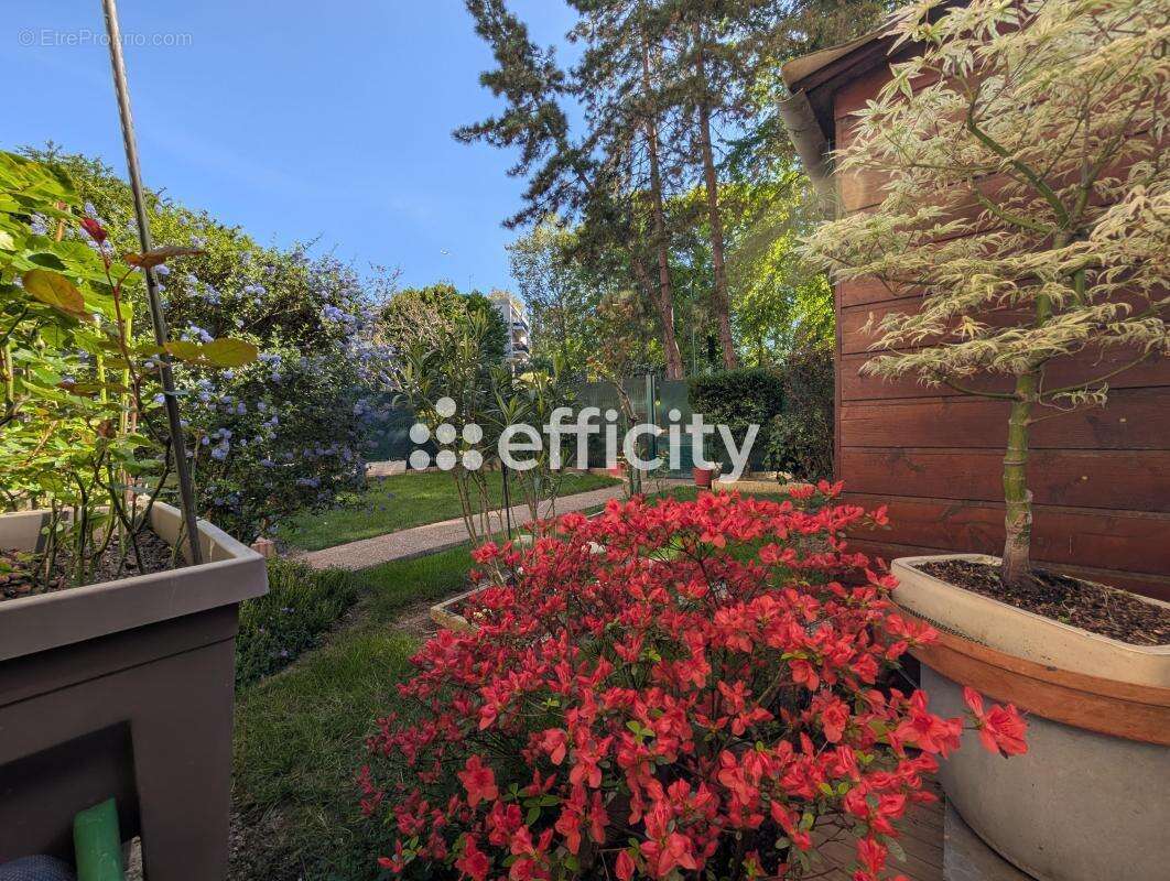 Appartement à ENGHIEN-LES-BAINS