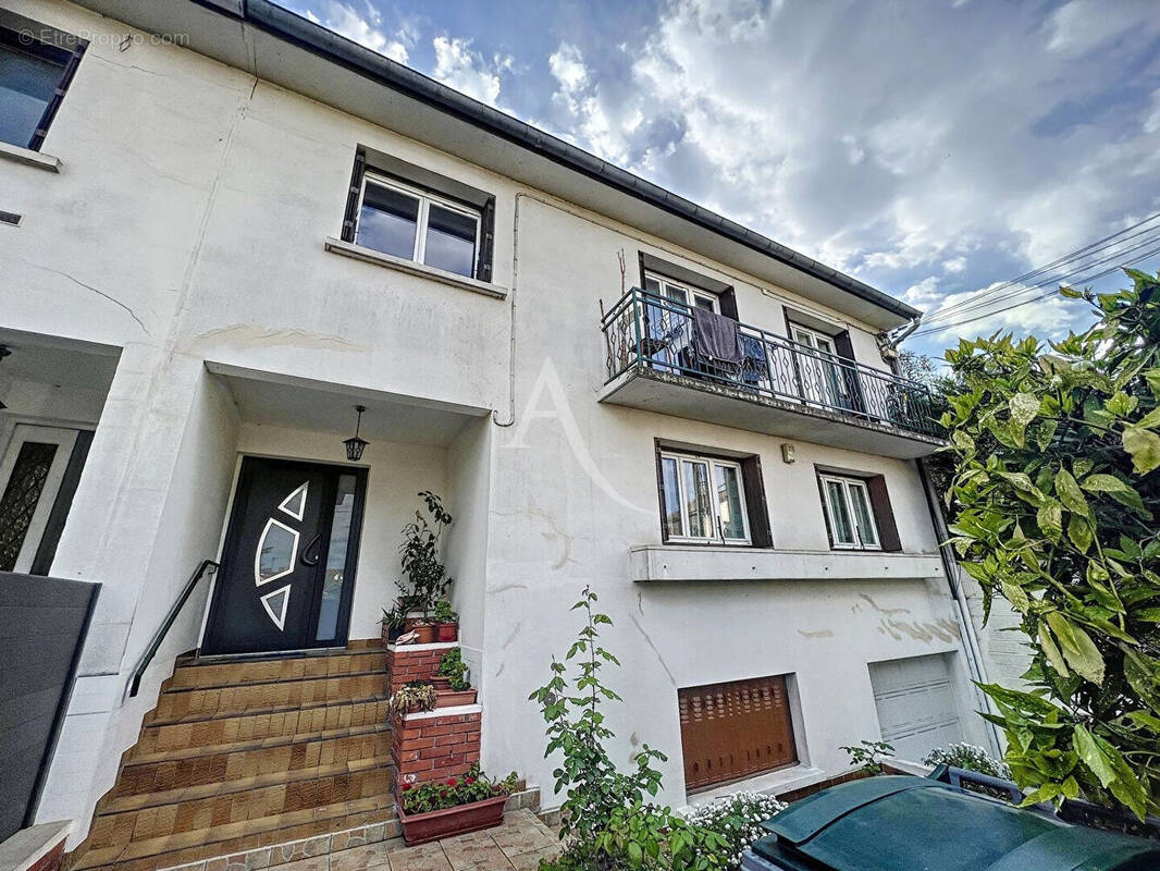 Maison à DRANCY