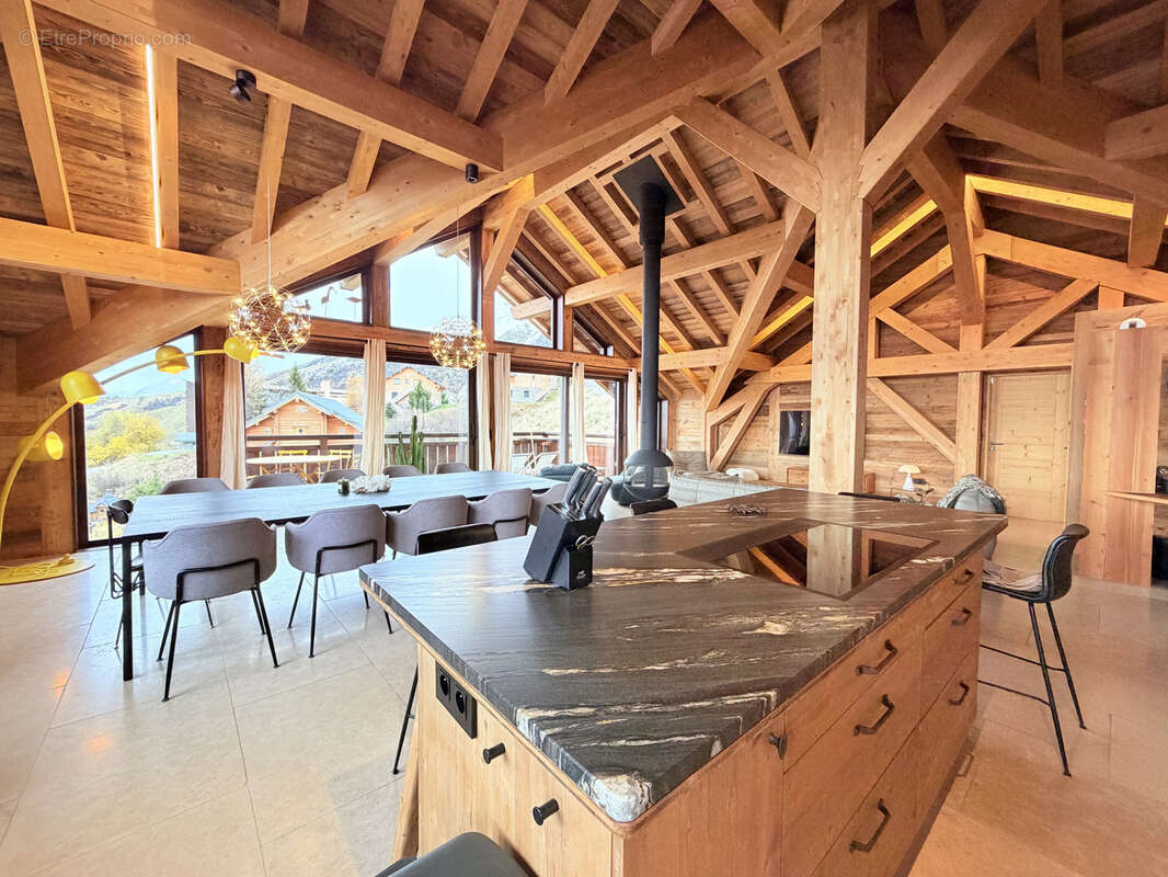 Maison à FONTCOUVERTE-LA-TOUSSUIRE