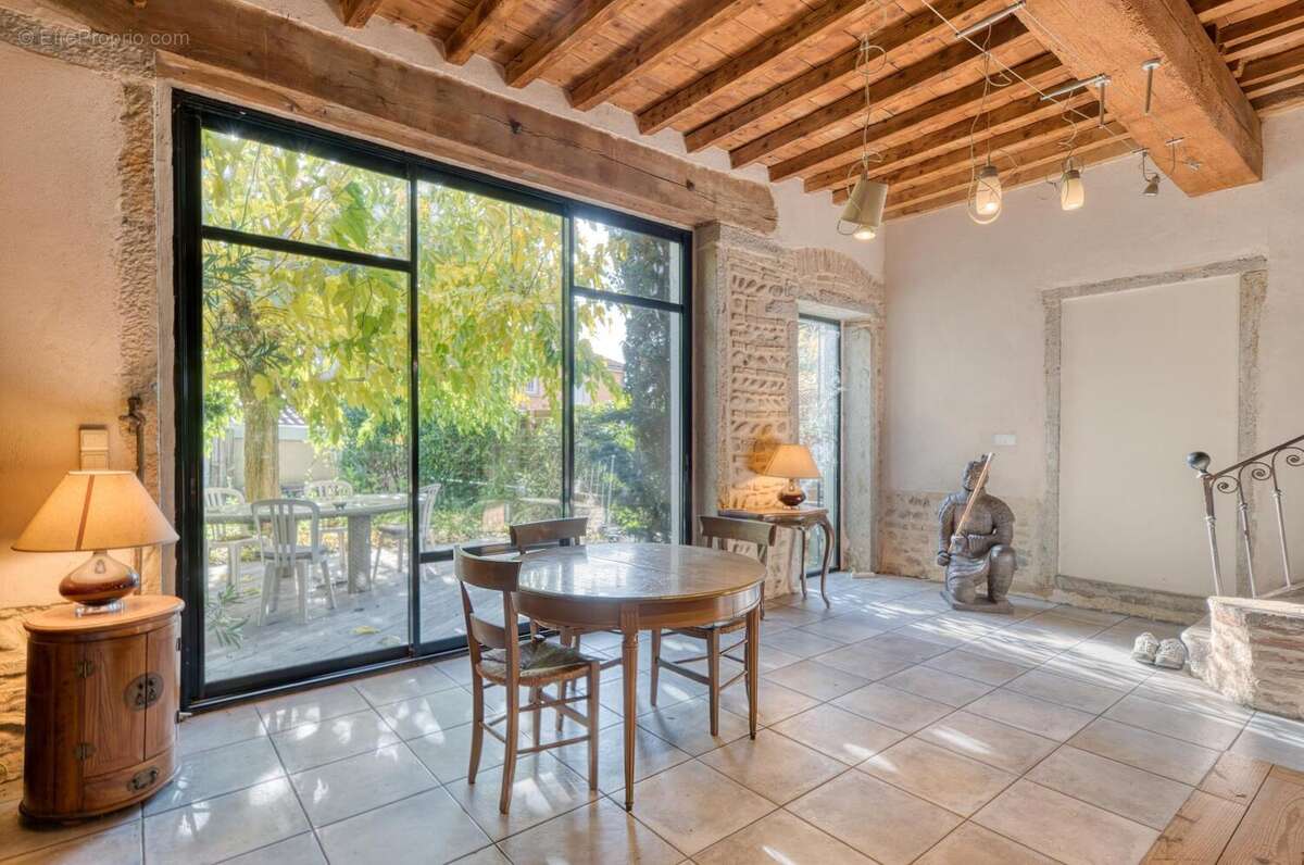 Photo 2 - Maison à RILLIEUX-LA-PAPE