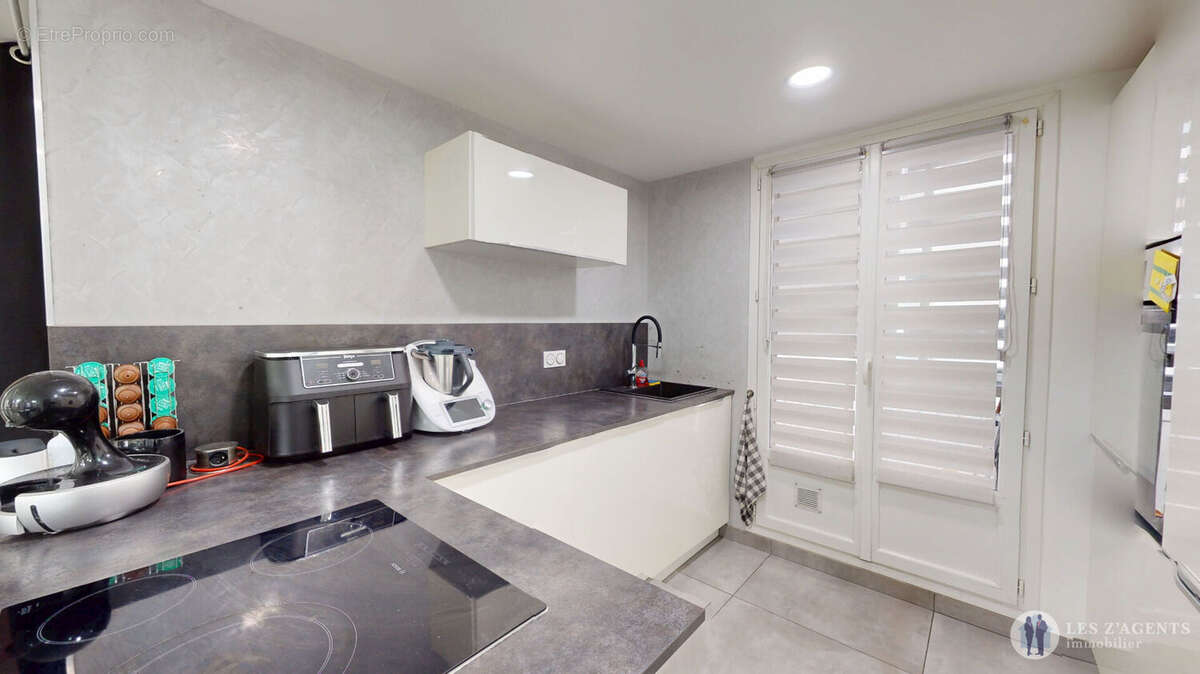 Appartement à SAINT-MARTIN-D'HERES