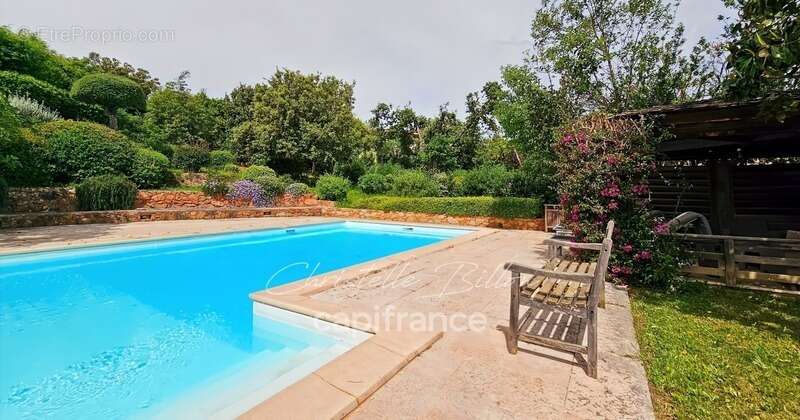 Villa d'exception 215 m² à Marina di Fiori – Calme absolu, piscine et climatisation - photo 4