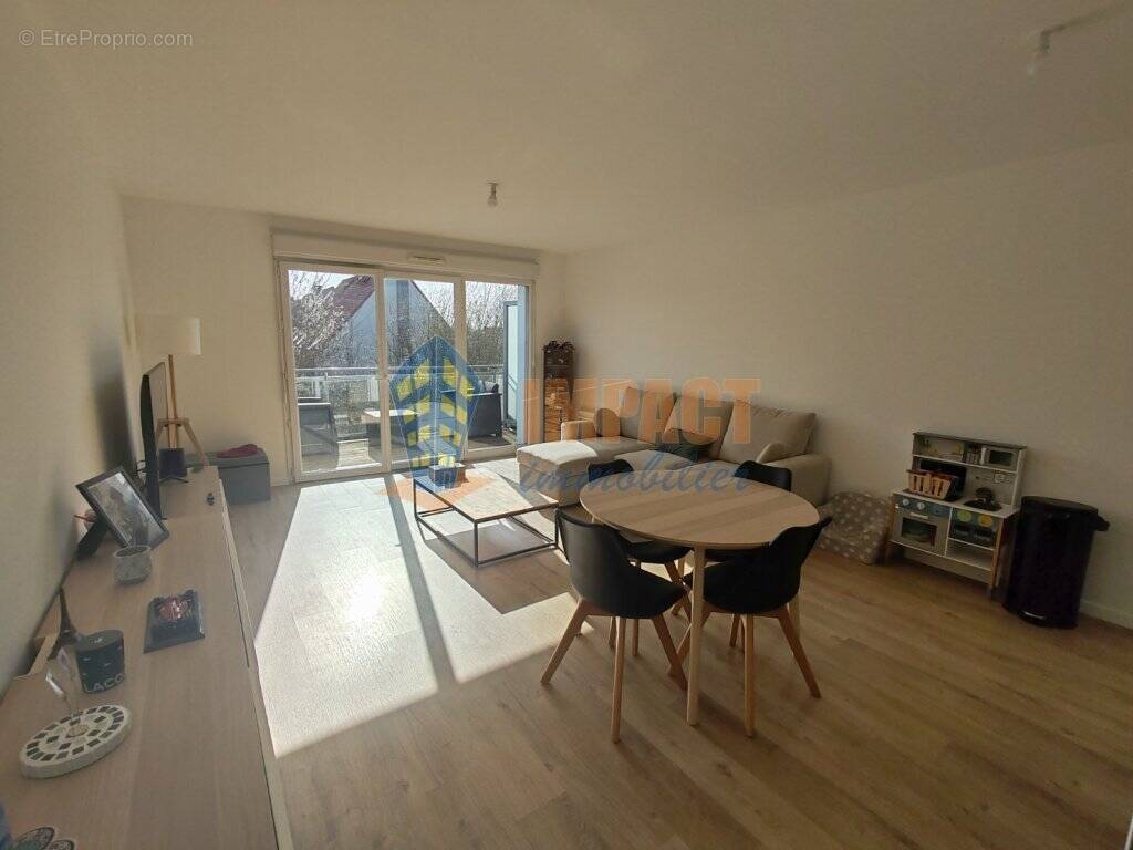 Appartement à HALLENNES-LEZ-HAUBOURDIN