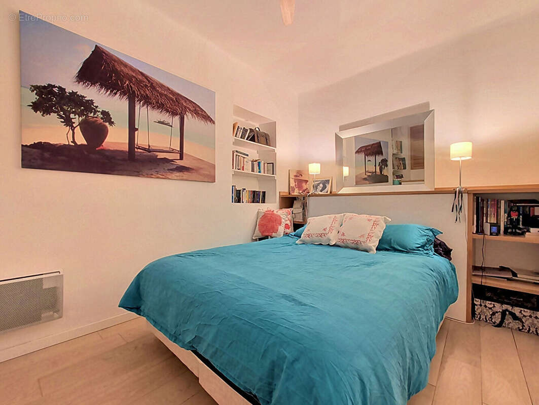 Appartement à PARIS-2E