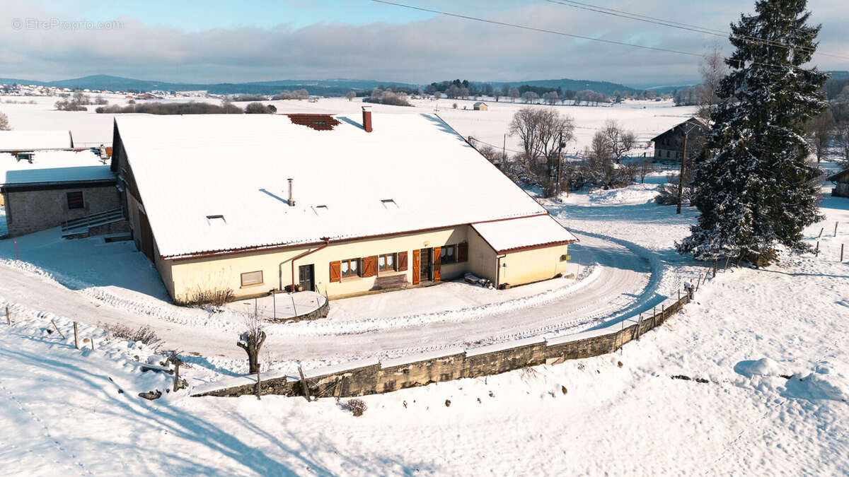 Ferme mitoyenne - LES ARCES  171.24 m2 - photo 15