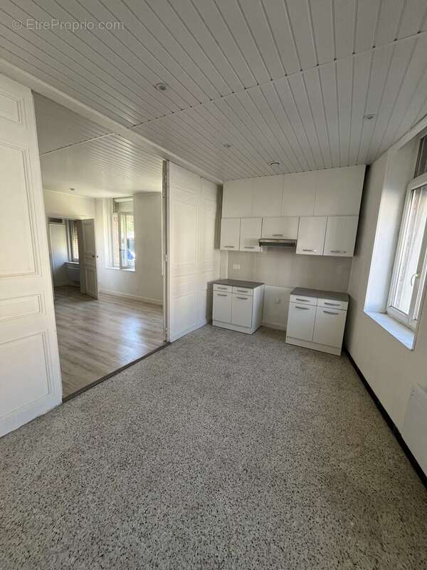 Appartement 200 m² à Le Cateau-Cambresis  - photo 3