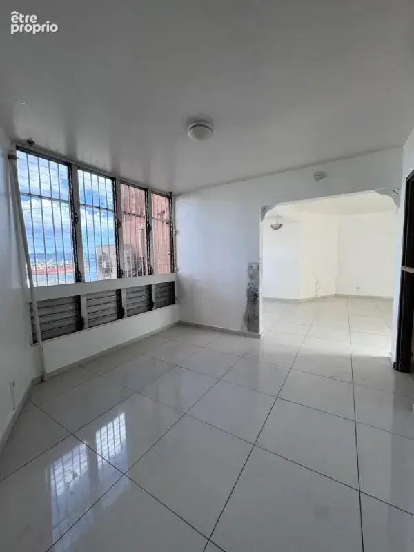 Appartement T4 (99m2) - Haut du Port, Fort-de-France - photo 4
