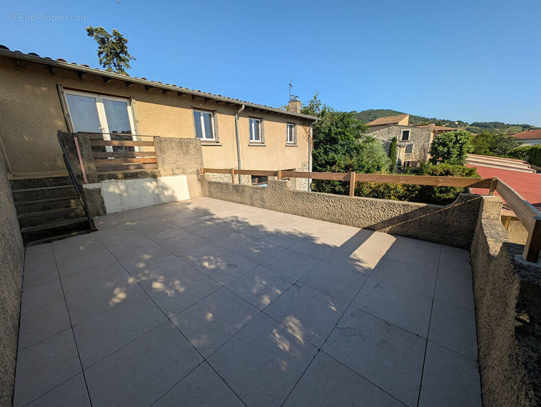 Appartement à SAINT-PERAY