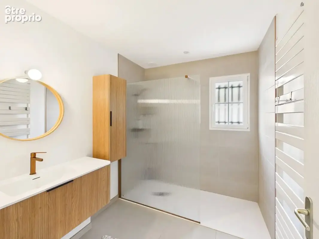 Maison contemporaine de 5 chambres avec piscine, proche du lac de la Cavayère à Carcassonne - photo 4