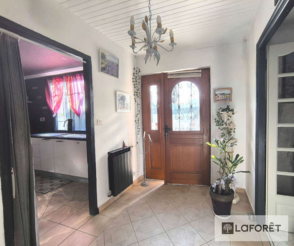 Maison à JONQUIERES