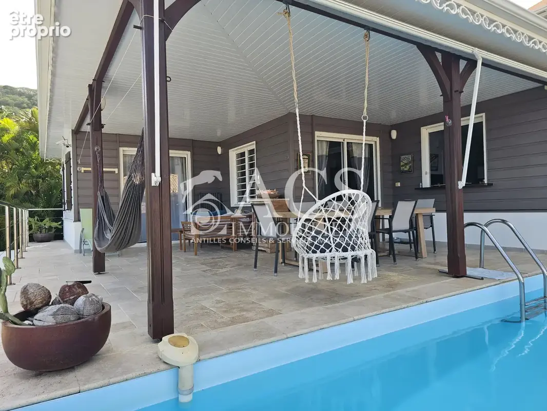 Villa avec vue mer, piscine et fort potentiel locatif   Les Anses-d'Arlet - photo 4