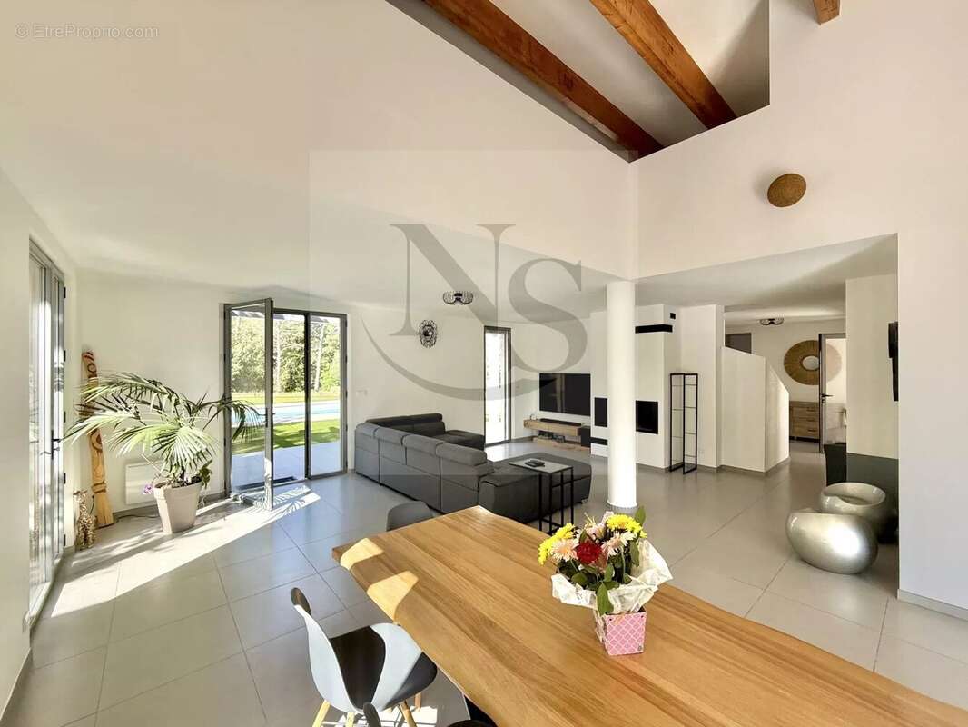 Maison à AIX-EN-PROVENCE